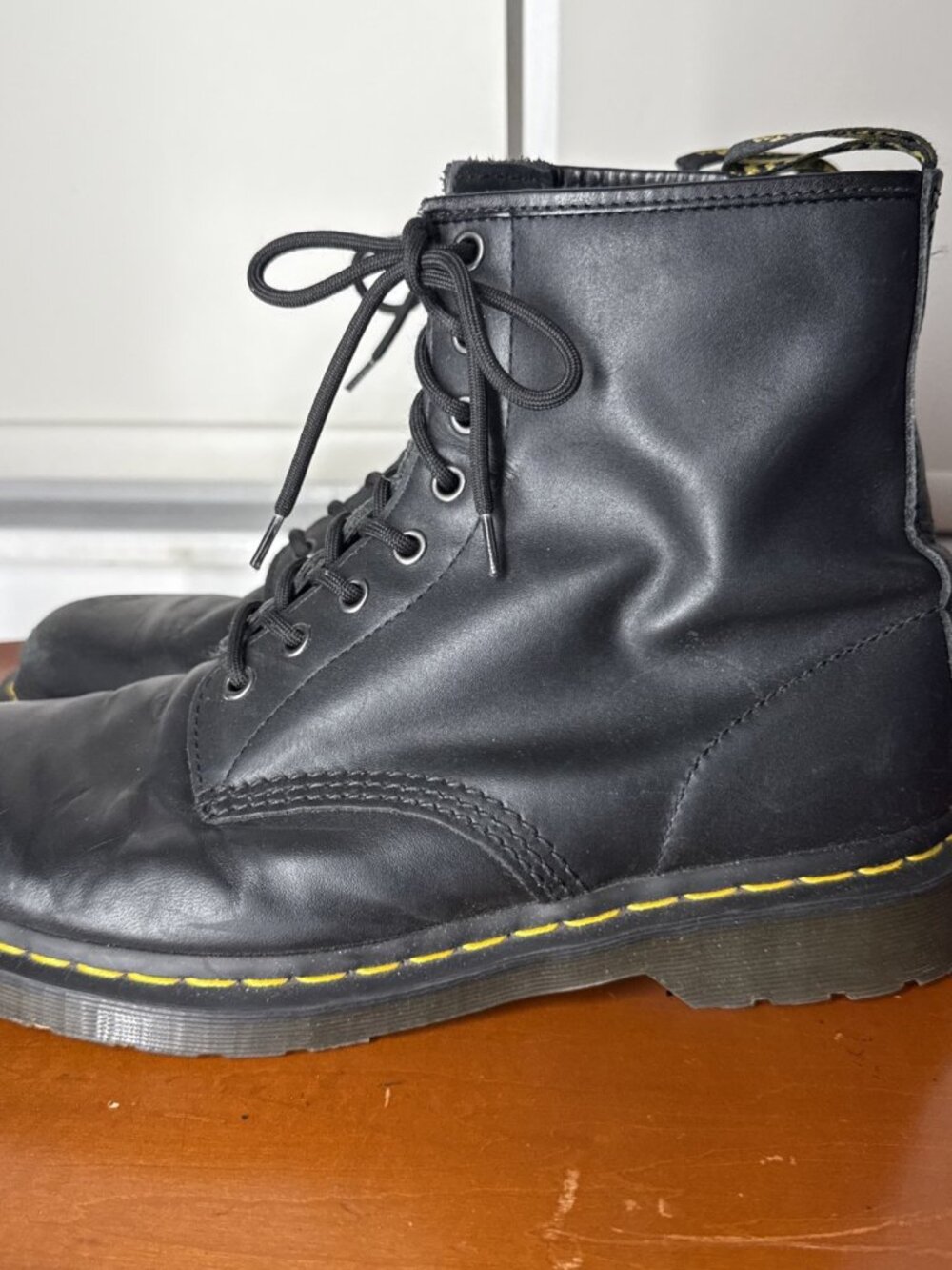 Dr Martens 1460 Boots Men’s 11 Black Smooth Leather Combat 8 Eye Lace Up